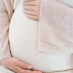 这意味着，许多🇻🇺同时持有两🦹‍♀️⏬家公司股份的🇮🇪投资人🌐🔧